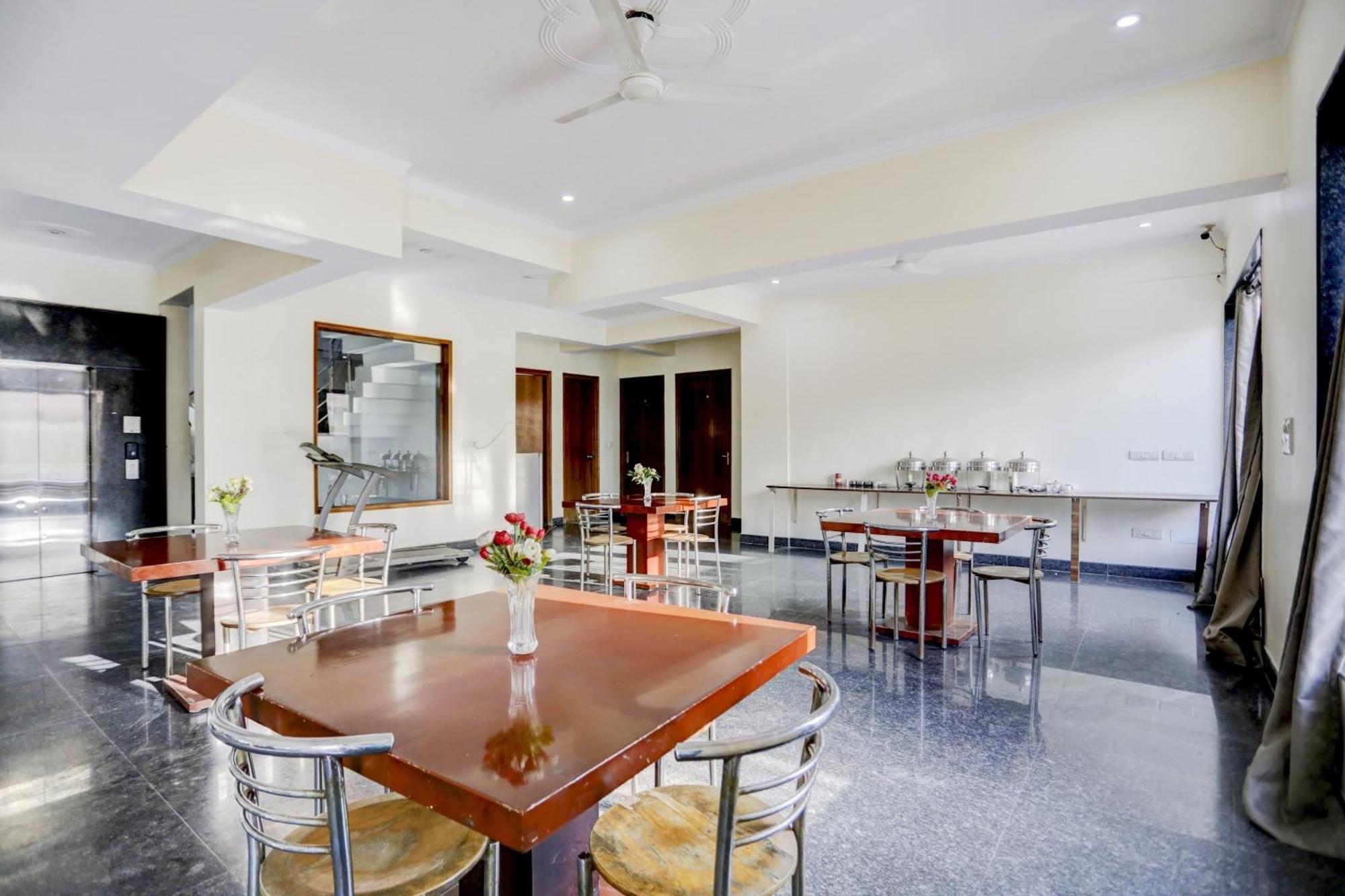 Super Town House Hi5 Aditya International Bhubaneswar Dış mekan fotoğraf