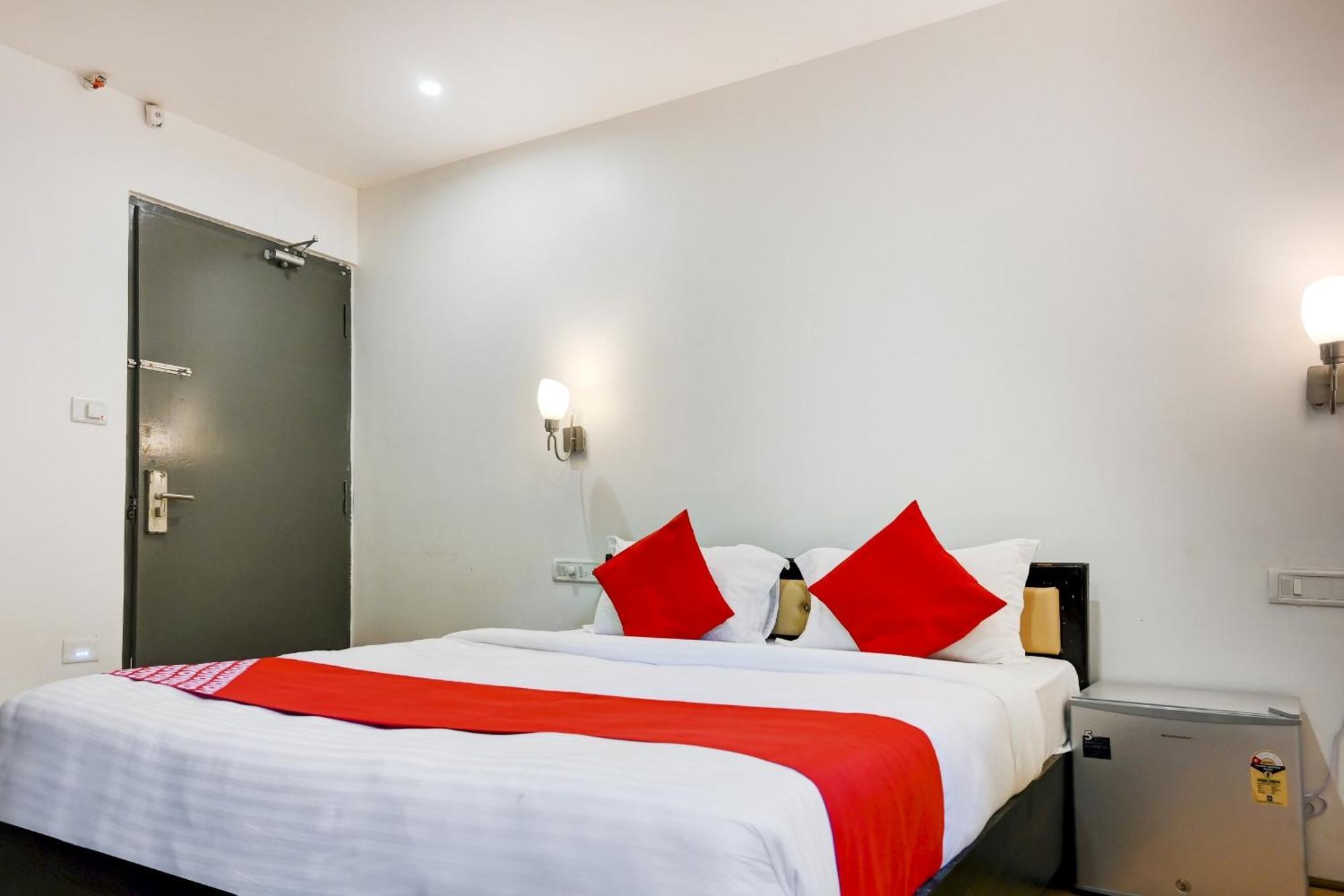 Super Town House Hi5 Aditya International Bhubaneswar Dış mekan fotoğraf