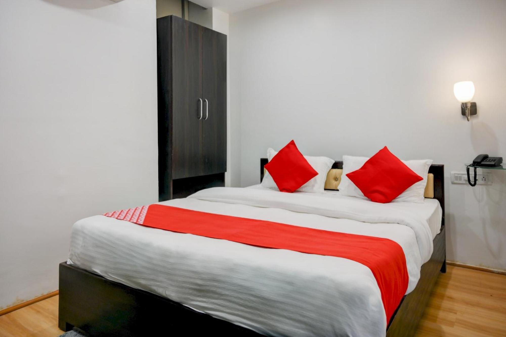 Super Town House Hi5 Aditya International Bhubaneswar Dış mekan fotoğraf