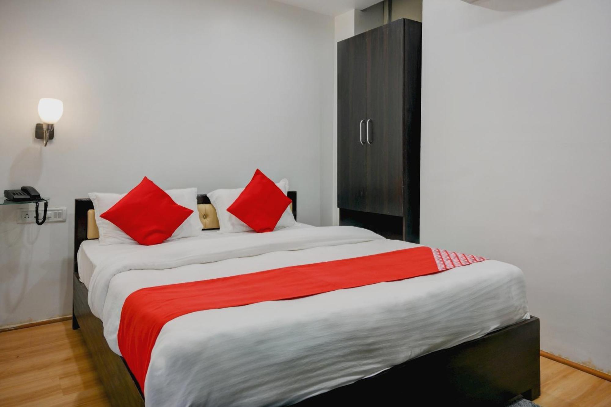 Super Town House Hi5 Aditya International Bhubaneswar Dış mekan fotoğraf