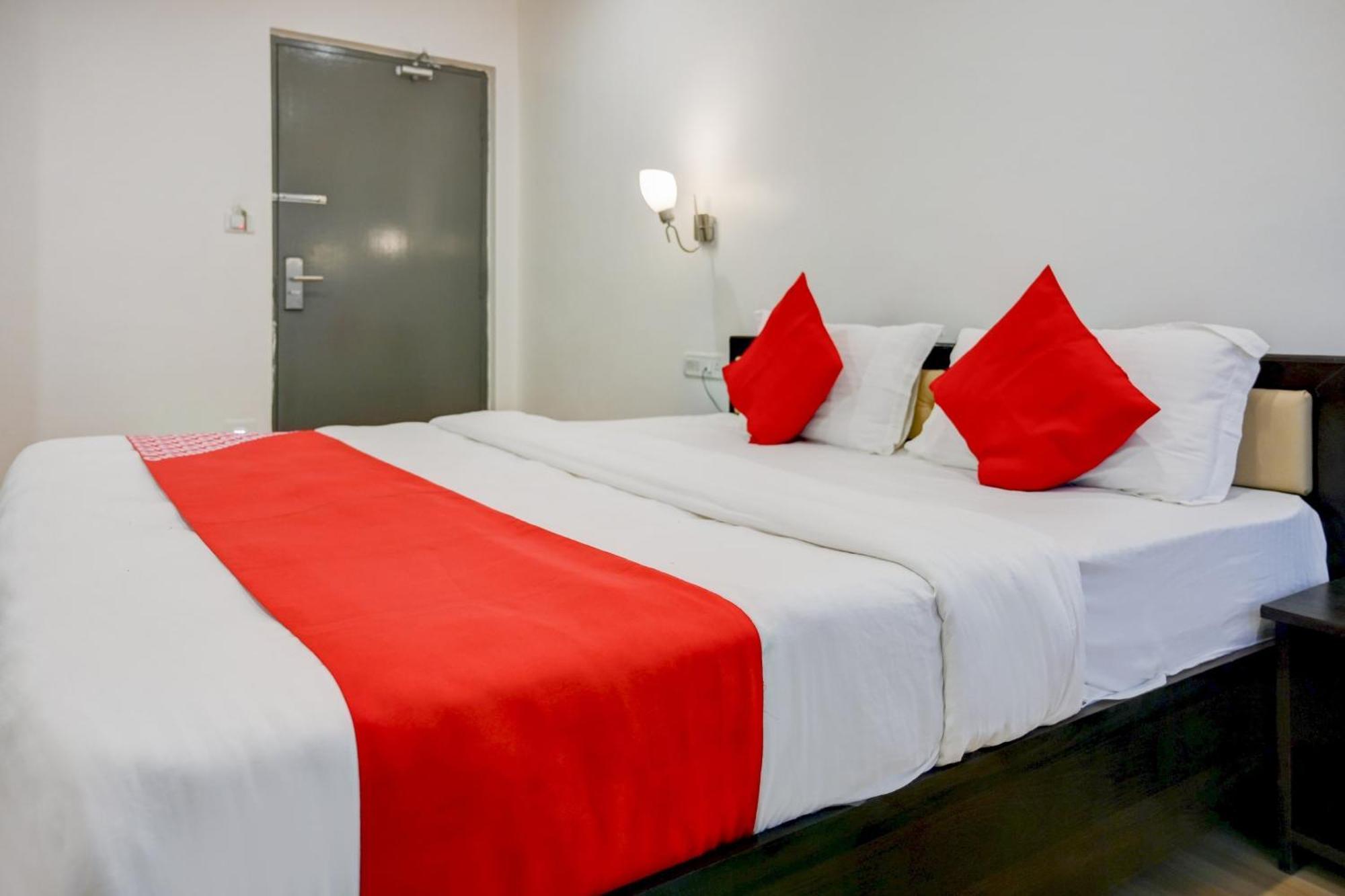 Super Town House Hi5 Aditya International Bhubaneswar Dış mekan fotoğraf