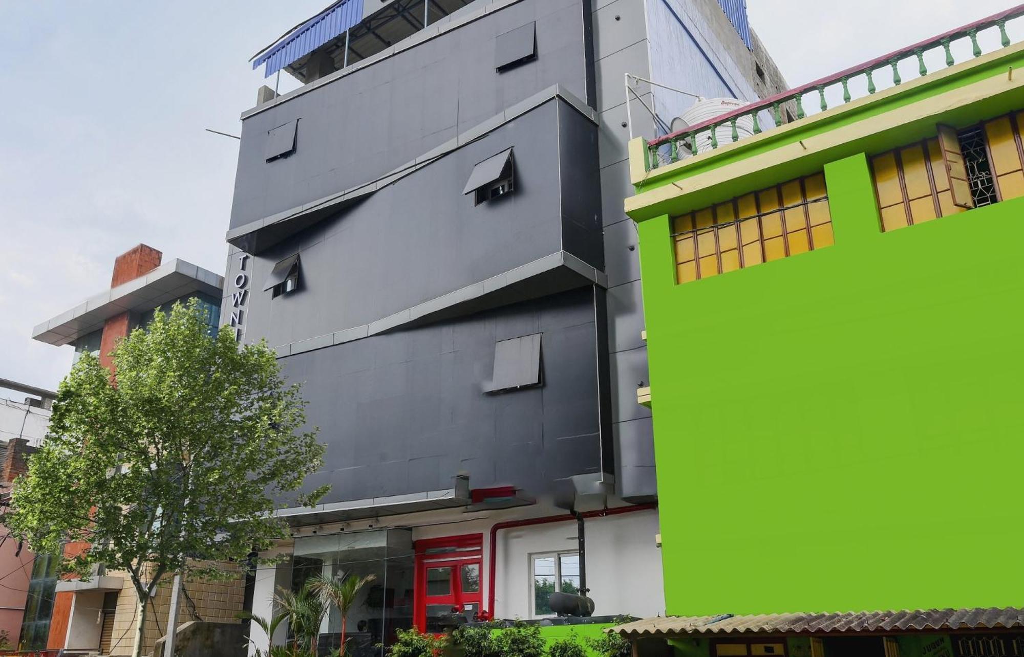 Super Town House Hi5 Aditya International Bhubaneswar Dış mekan fotoğraf